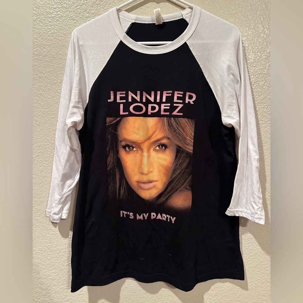 NWOT Jennifer Lopez It’s my Party 2019 Concert Black n White Raglan Tee Sz L